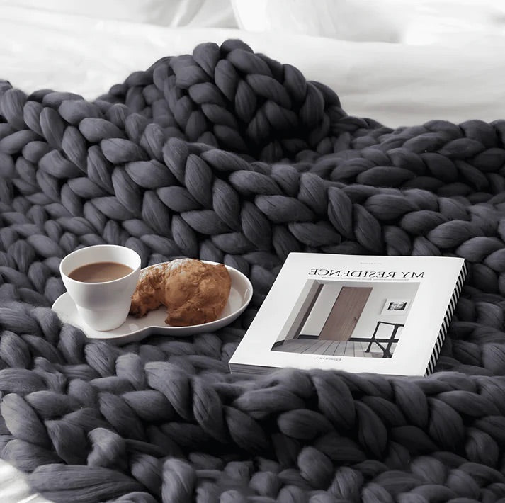 SAPHIRA™ - COZY KNIT BLANKET
