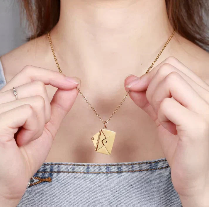 SAPHIRA™ - ENVELOPE LOVE LETTER PENDANT NECKLACE
