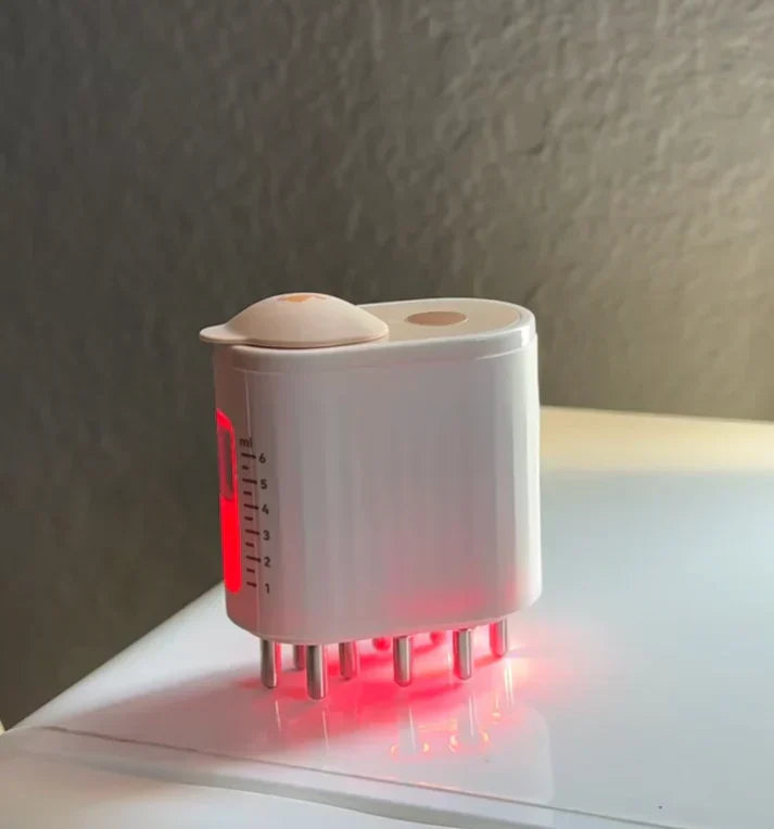 SAPHIRA™ - RED LIGHT THERAPY ELECTRIC SCALP MASSAGER AND HAIR OIL APPLICATOR